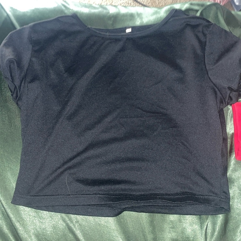 Small black cropped top